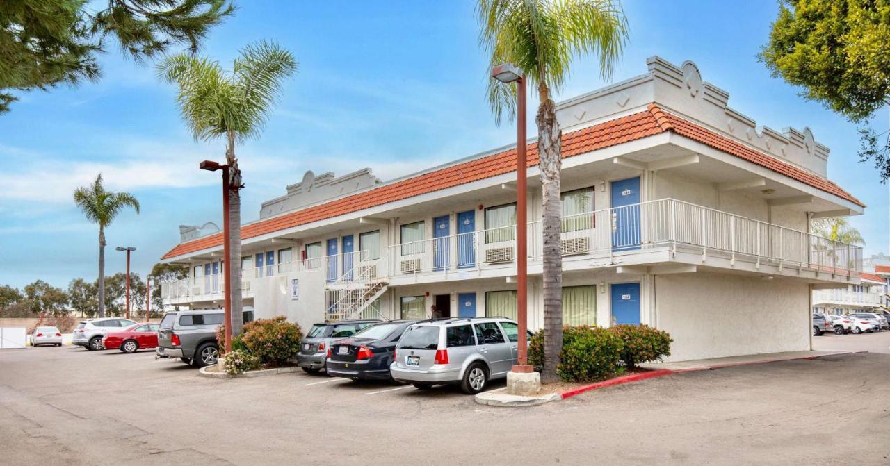 Motel 6-Carlsbad, Ca - East Near Legoland Exterior photo